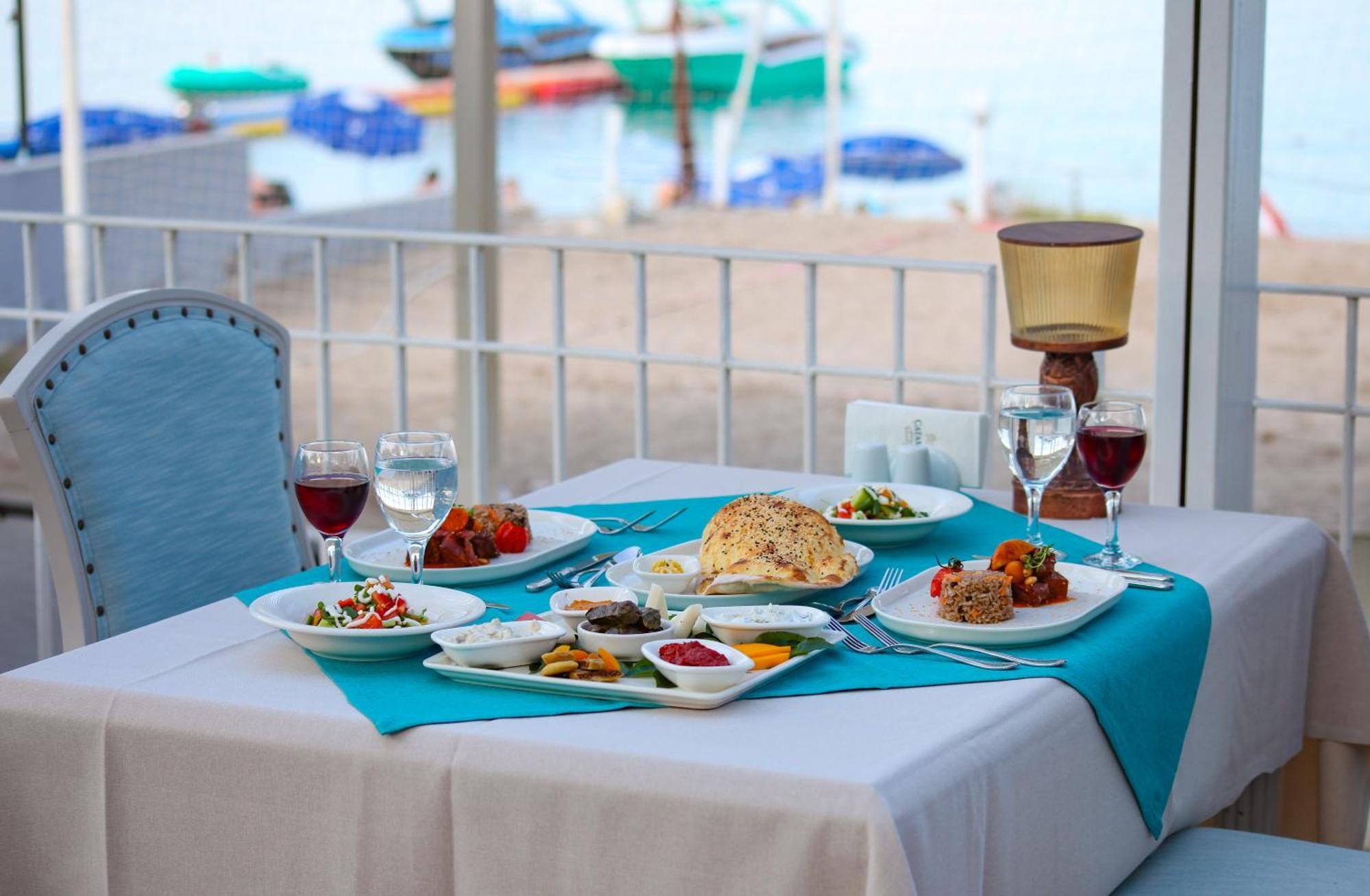 Catamaran Quality Times Hotel เกเมร์ ภายนอก รูปภาพ