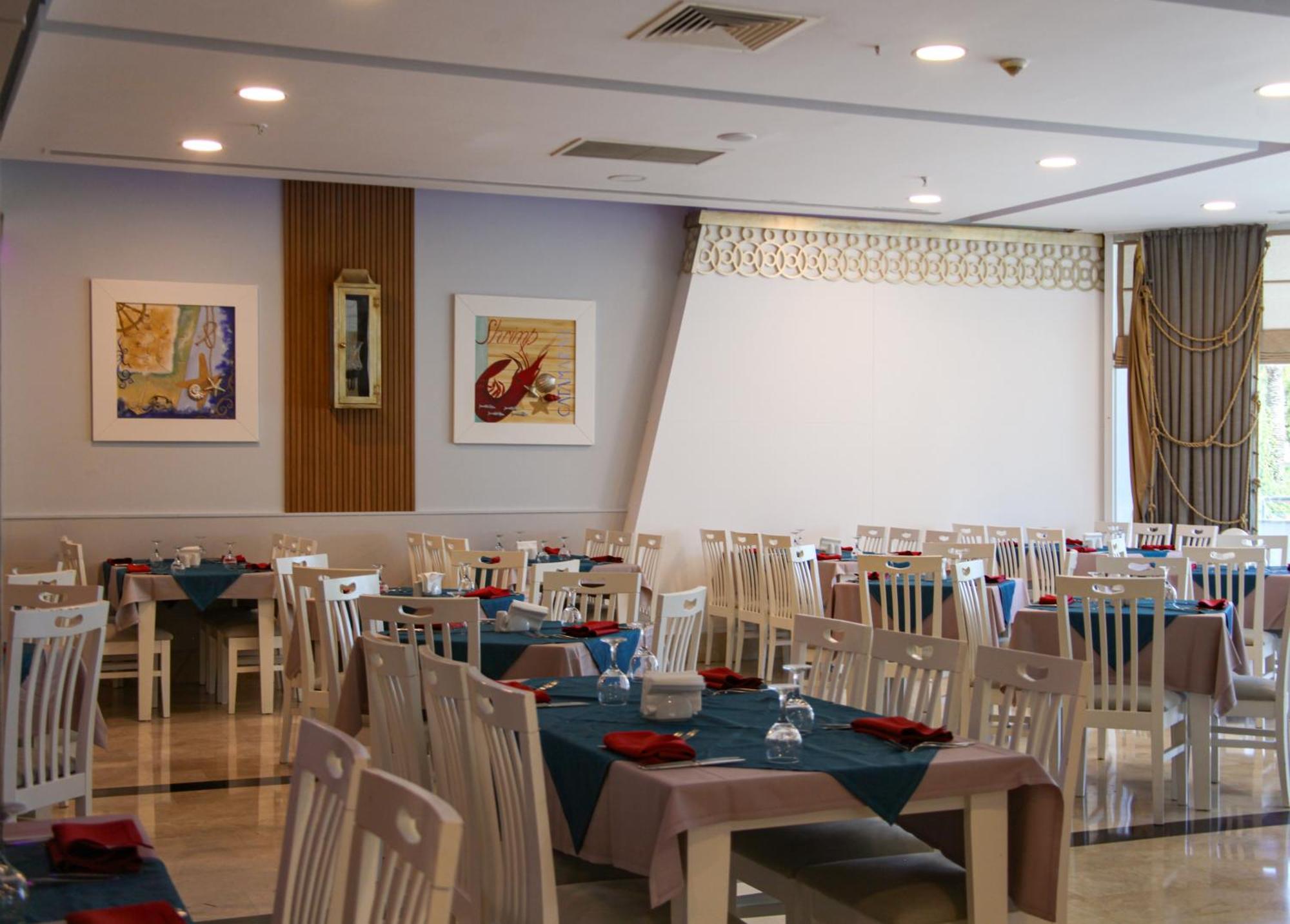 Catamaran Quality Times Hotel เกเมร์ ภายนอก รูปภาพ