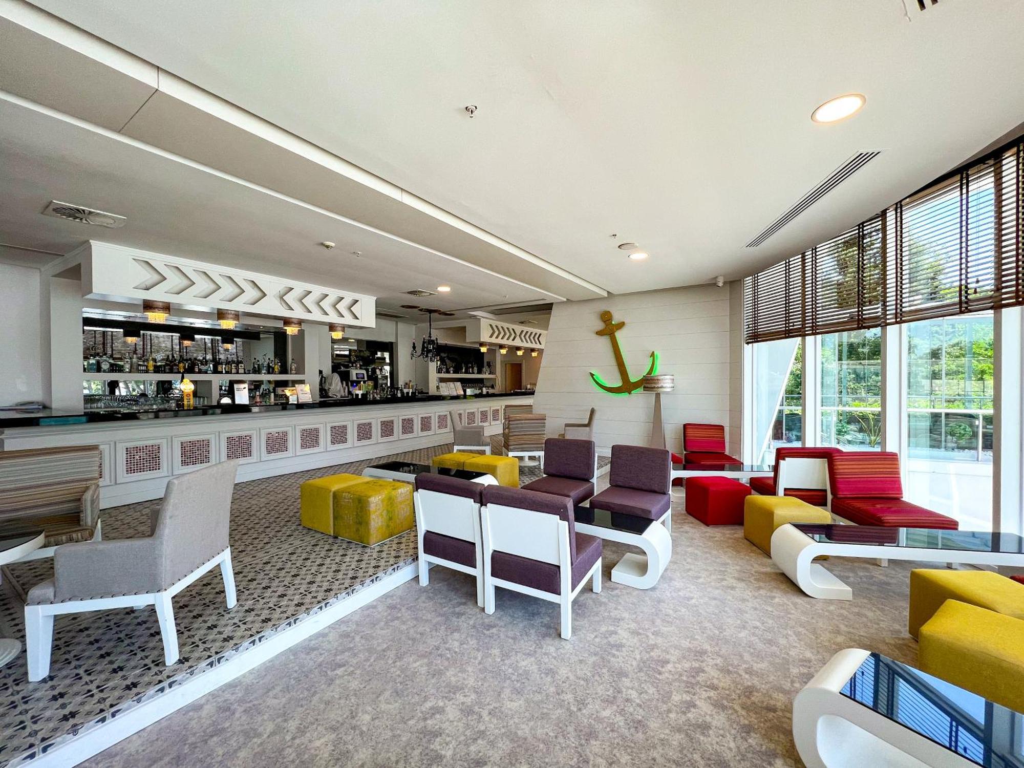 Catamaran Quality Times Hotel เกเมร์ ภายนอก รูปภาพ