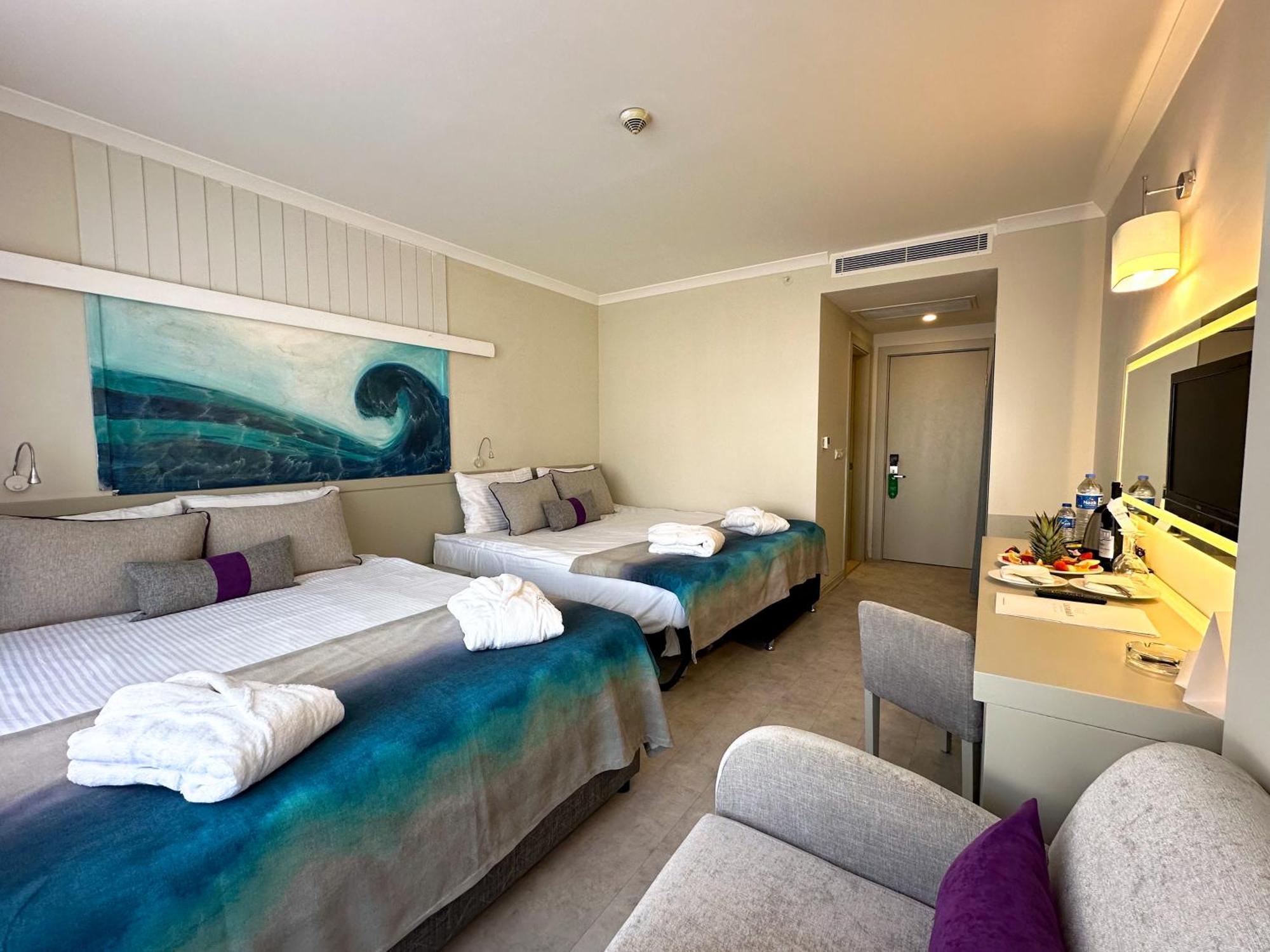Catamaran Quality Times Hotel เกเมร์ ภายนอก รูปภาพ