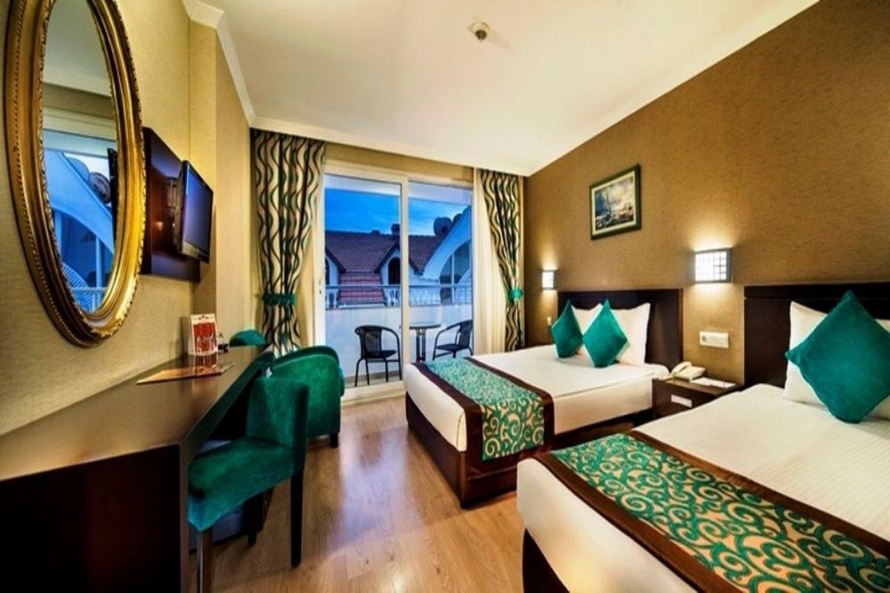 Catamaran Quality Times Hotel เกเมร์ ภายนอก รูปภาพ